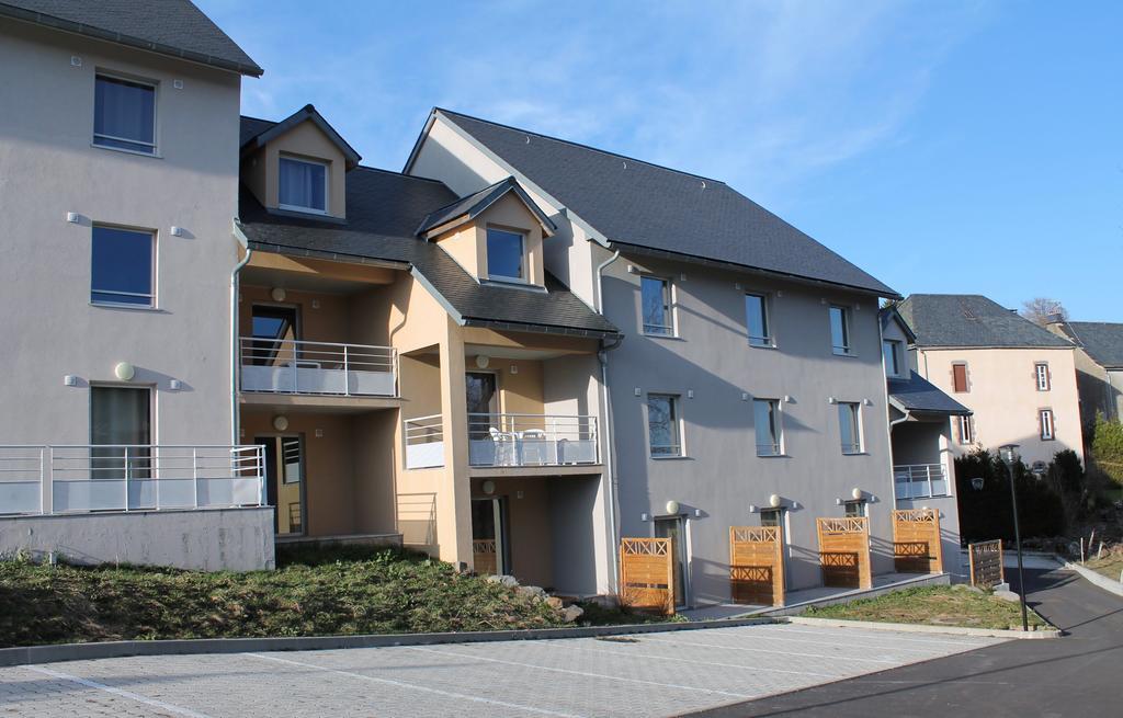 Picherande Aux Balcons Du Sancyアパートホテル エクステリア 写真